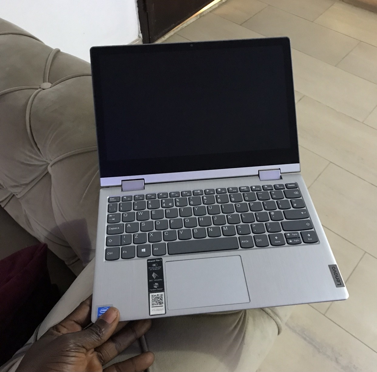 ❌❌SOLD-OUT❌❌ V.Clean 1Month Used, 4Gb Ram, 64Gb Ssd, Intel Pentium, 4Hours Ba3 Life, Lenovo X360 Flex 3 Laptop For-Sale