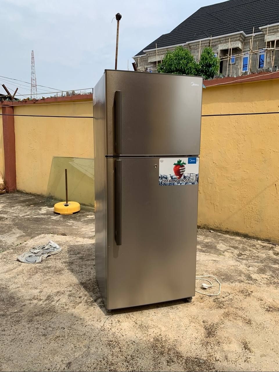 V.Clean 3Months Used Midea 371 Liters Double Door Refrigerator – HD 520 FW INOX For-Sale