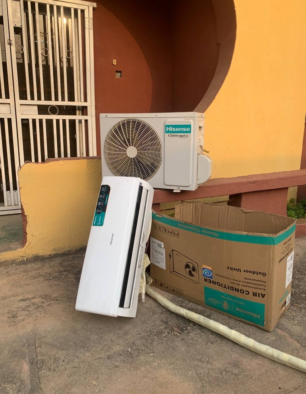 ❌❌SOLD-OUT❌❌..V.Clean 1.5Hp Hisense Inverter Air-Conditioner With Kit and already filled gas For-Sale